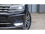 Volkswagen Tiguan 2.0 TSI 180pk DSG 4Motion Highline Executive Pano.Dak HUD Virtual 19inch LM Stoel/Stuurwiel V.W. *Nette Tiguan*