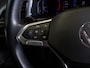 Volkswagen T-Roc 1.0 TSI Life / 110pk / Trekhaak / Achteruitrij camera / Stoelverwarming /