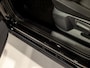 Volkswagen T-Roc 1.0 TSI Life / 110pk / Trekhaak / Achteruitrij camera / Stoelverwarming /