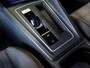 Volkswagen Golf 2.0 TSI GTI / 245pk / Achteruitrij camera / Dodehoek assistent / Stoel en stuurverwarming /