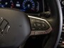 Volkswagen T-Roc 1.5 TSI R-Line Edition / 150pk / Stoel en stuur verwarming / Achteruitrij camera / Keyless /