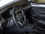 Volkswagen Passat Variant 1.5 TSI R-Line Business + / 150pk / Panorama dak / Achteruitrij camera / Stoelverwarming /