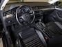 Volkswagen Passat Variant 1.4 TSI ACT Connected Series Plus / 150pk / Trekhaak / Achteruitrij camera / Leder /