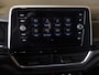 Volkswagen T-Roc 1.5 TSI R-Line Edition / 150pk / Stoel en stuur verwarming / Achteruitrij camera / Keyless /