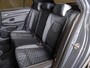 Volkswagen Golf 1.5 eTSI R-Line / 150pk / Panorama dak / Harman Kardon / Stoel en stuurverwarming /