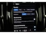 Volvo XC60 T6 PLUG-IN HYBRID AWD ULTIMATE BLACK EDITION -PANO.DAK|BOWERS&WILKINS|LUCHTVERING|360°CAM|GETINT.GLAS|HEAD-UP DISP.|SPORTSTOELEN|21"
