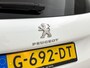 Peugeot 2008 1.5 BlueHDi Allure / Panoramadak / Trekhaak / Cruise-ctr. / lmv 17"/ Roofrail / Privacy Glass / Apk nieuw