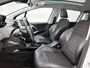 Peugeot 2008 1.5 BlueHDi Allure / Panoramadak / Trekhaak / Cruise-ctr. / lmv 17"/ Roofrail / Privacy Glass / Apk nieuw