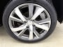 Peugeot 2008 1.5 BlueHDi Allure / Panoramadak / Trekhaak / Cruise-ctr. / lmv 17"/ Roofrail / Privacy Glass / Apk nieuw