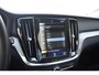 Volvo V60 T6 340PK Automaat Plug-in Hybrid AWD Inscription / Navigatie / Elektrisch verstelbare stoelen met geheugen / Leren bekleding / Elektrische achterklep / Cruise control / Parkeersensoren