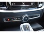 Volvo V60 T6 340PK Automaat Plug-in Hybrid AWD Inscription / Navigatie / Elektrisch verstelbare stoelen met geheugen / Leren bekleding / Elektrische achterklep / Cruise control / Parkeersensoren
