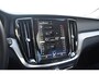 Volvo V60 T6 340PK Automaat Plug-in Hybrid AWD Inscription / Navigatie / Elektrisch verstelbare stoelen met geheugen / Leren bekleding / Elektrische achterklep / Cruise control / Parkeersensoren