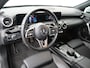 Mercedes-Benz A-klasse 180 Business Solution AMG - Navigatie - Camera - Stoelverwarming - LED koplampen
