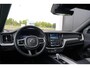 Volvo XC60 T8 Plug-in hybrid AWD Plus Dark Long range | Trekhaak | Zitverhogers | Adaptieve cruise control | Panoramisch schuif/kanteldak | Keyless | Sportstoelen | Stoel en stuurwiel verwarming | 21 inch |