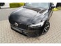 Volvo XC60 T8 Plug-in hybrid AWD Plus Dark Long range | Trekhaak | Zitverhogers | Adaptieve cruise control | Panoramisch schuif/kanteldak | Keyless | Sportstoelen | Stoel en stuurwiel verwarming | 21 inch |