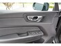 Volvo XC60 T8 Plug-in hybrid AWD Plus Dark Long range | Trekhaak | Zitverhogers | Adaptieve cruise control | Panoramisch schuif/kanteldak | Keyless | Sportstoelen | Stoel en stuurwiel verwarming | 21 inch |