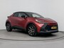 Toyota C-HR / C-HR+ 1.8 Hybrid 140 First Edition | 360 camera | Dodehoek detectie | LED voor Adaptief | Elektrische achterklep | Parkeersensoren voor+achter en Assistent | Cruise control adaptive | Apple CarPlay/Android Auto | Navigatie | Onderweg-naar-dealer