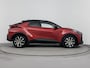 Toyota C-HR / C-HR+ 1.8 Hybrid 140 First Edition | 360 camera | Dodehoek detectie | LED voor Adaptief | Elektrische achterklep | Parkeersensoren voor+achter en Assistent | Cruise control adaptive | Apple CarPlay/Android Auto | Navigatie | Onderweg-naar-dealer