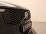 Volvo XC90 T8 PLUG-IN HYBRID ULTRA DARK LUCHTVERING TREKHAAK SCHUIFDAK HARM