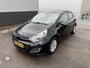 Kia Rio 1.2 CVVT World Cup Edition Nieuw geleverd en dealeronderhouden, Cruise control, Airco, Bluetooth, Privacy glass