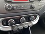 Kia Rio 1.2 CVVT World Cup Edition Nieuw geleverd en dealeronderhouden, Cruise control, Airco, Bluetooth, Privacy glass