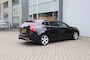 Volvo V60 2.0 T4 190PK BUS. SPORT AUT/DEALERONDERH./STANDK./SCHUIFDAK/LEER