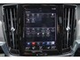 Volvo V90 T4 R-Design Business Sport - IntelliSafe Assist & Surround - Harman Kardon audio - DAB - Keyless - Elektr. verstelbare voorstoelen met geheugen - Apple® CarPlay - Android Auto - Navigatiesysteem - Elektr. bedienbare achterklep - Stoelverwarming voor & achter - Stuurwielverwarming - Standkachel - Parkeersensoren voor & achter - Lederlook dashboard - Cross Traffic Alert - CD speler - 18 inch LMV
