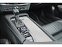 Volvo V90 T4 R-Design Business Sport - IntelliSafe Assist & Surround - Harman Kardon audio - DAB - Keyless - Elektr. verstelbare voorstoelen met geheugen - Apple® CarPlay - Android Auto - Navigatiesysteem - Elektr. bedienbare achterklep - Stoelverwarming voor & achter - Stuurwielverwarming - Standkachel - Parkeersensoren voor & achter - Lederlook dashboard - Cross Traffic Alert - CD speler - 18 inch LMV
