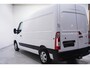 Renault Master 2.3 dCi 135 pk L2H2 BPM vrij, Navi, Camera Laadruimte Pakket, Trekhaak 2.500 kg, PDC V+A, 3-Zits