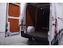 Renault Master 2.3 dCi 135 pk L2H2 BPM vrij, Navi, Camera Laadruimte Pakket, Trekhaak 2.500 kg, PDC V+A, 3-Zits