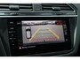 Volkswagen Tiguan 1.4 TSI eHybrid 245pk R-Line Business+ | SoH 90% | Panoramadak | Trekhaak | Achteruitrijcamera | Stoelverwarming | Head-up Display | Black Style