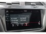 Volkswagen Tiguan 1.4 TSI eHybrid 245pk R-Line Business+ | SoH 90% | Panoramadak | Trekhaak | Achteruitrijcamera | Stoelverwarming | Head-up Display | Black Style