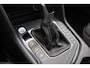 Volkswagen Tiguan 1.4 TSI eHybrid 245pk R-Line Business+ | SoH 90% | Panoramadak | Trekhaak | Achteruitrijcamera | Stoelverwarming | Head-up Display | Black Style