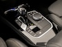BMW 1-Serie 118i Sport Automaat (APPLE CARPLAY, GROOT NAVI, LEDER, CAMERA, SPORTSTOELEN, SFEERVERLICHTING, CRUISE, NIEUWSTAAT)