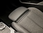 BMW 1-Serie 118i Sport Automaat (APPLE CARPLAY, GROOT NAVI, LEDER, CAMERA, SPORTSTOELEN, SFEERVERLICHTING, CRUISE, NIEUWSTAAT)