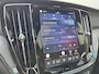 Volvo V60 2.0 T6 Plug-in hybrid AWD Plus Dark | Panoramadak | Sportstoelen | Pilot Assist | Stoelverwarming |