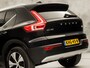 Volvo XC40 1.5 T5 Recharge Inscription 262Pk Automaat (APPLE CARPLAY, GROOT NAVI, LEDER, CAMERA, SPORTSTOELEN, GETINT GLAS, KEYLESS, ELEK ACHTERKLEP, NIEUWSTAAT)
