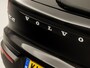 Volvo XC40 1.5 T5 Recharge Inscription 262Pk Automaat (APPLE CARPLAY, GROOT NAVI, LEDER, CAMERA, SPORTSTOELEN, GETINT GLAS, KEYLESS, ELEK ACHTERKLEP, NIEUWSTAAT)