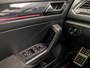 Volkswagen T-Roc 1.0 TSI Sport (VIRTUAL COCKPIT, APPLE CARPLAY, GROOT NAVI, CAMERA, ZWART HEMEL, SPORTSTOELEN, LED KOPLAMPEN, ADAPTIVE CRUISE, GETINT GLAS, NIEUWSTAAT)