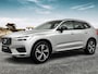 Volvo XC60 B5 264PK R-Design| Pano| Camera| Stoelverwarming| Trekhaak