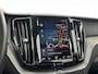 Volvo XC60 B5 264PK R-Design| Pano| Camera| Stoelverwarming| Trekhaak