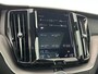 Volvo XC60 B5 264PK R-Design| Pano| Camera| Stoelverwarming| Trekhaak