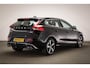 Volvo V40 2.0 T4 Business Sport | HALF LEDER | STOELVERWARMING | CAMERA | TREKHAAK AFNEEMBAAR