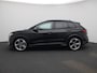 Audi Q4 e-tron 45 Edition 82 kWh l Climate control l Navigatie l Parkeersensoren l Audi smartphone interface l Privacy glas l Optiekpakket zwart plus l LED-koplampen l Audi sound system l Lichtmetalen wielen