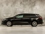 Renault Megane Estate 1.2 TCe Bose Automaat (VIRTUAL COCKPIT, GROOT NAVI, LEDER/ALCANTARA, GETINT GLAS, STOELVERWARMING, SPORTSTOELEN, TREKHAAK, PARKEERSENSOREN, NIEUWSTAAT)