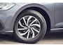 Volkswagen Polo 1.0 TSI Life / NL-Auto / Facelift / Navi / Cruise / 5-Deurs / Airco / Carplay / 84dkm NAP