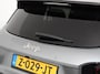 Jeep Avenger Summit 54 kWh Camera Lichtmetalen Velgen 18" Navigatie Apple Carplay/ Android Auto Sfeerverlichting Parkeersensor achter Cruise Control Stoelverwarming Full LED Virtual Cockpit Climate Control Two tone Electrisch bedienbare achterkep