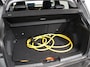 Jeep Avenger Summit 54 kWh Camera Lichtmetalen Velgen 18" Navigatie Apple Carplay/ Android Auto Sfeerverlichting Parkeersensor achter Cruise Control Stoelverwarming Full LED Virtual Cockpit Climate Control Two tone Electrisch bedienbare achterkep