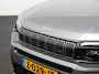 Jeep Avenger Summit 54 kWh Camera Lichtmetalen Velgen 18" Navigatie Apple Carplay/ Android Auto Sfeerverlichting Parkeersensor achter Cruise Control Stoelverwarming Full LED Virtual Cockpit Climate Control Two tone Electrisch bedienbare achterkep