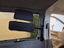 Volkswagen Transporter L1H1 Rolstoelbus Automaat - rolstoel achter het stuur (handbediening HBR+SG)
